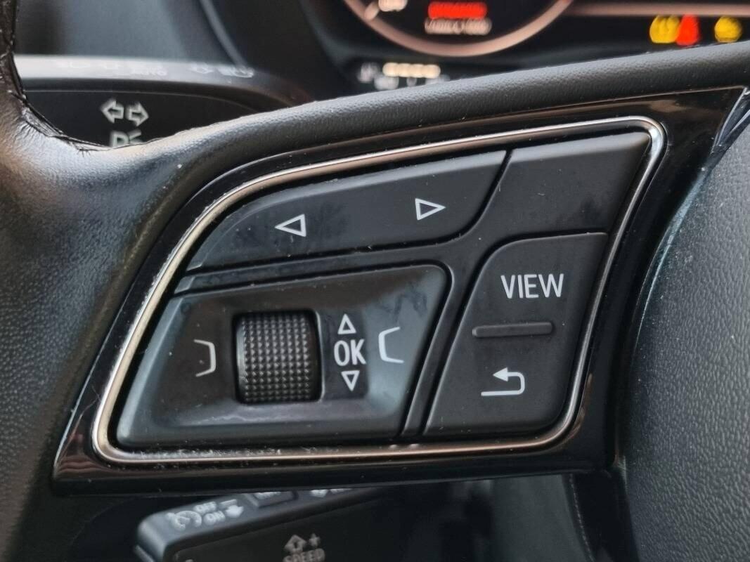 Audi Q2 30 TDI S tronic line Edition