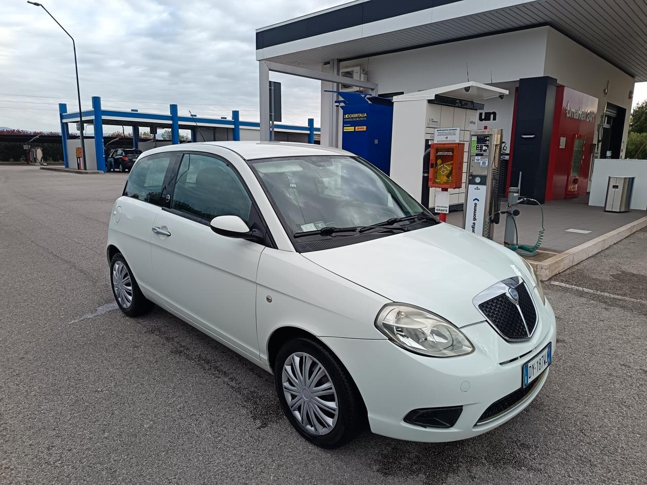 Lancia Ypsilon 1.4 Oro Ecochic GPL ok neo patente