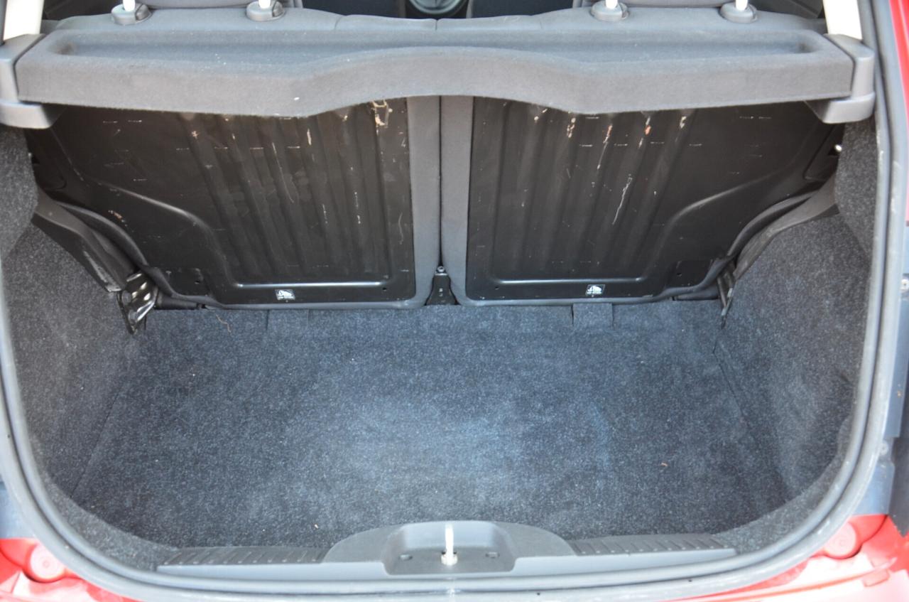 Fiat 500 1.0 Hybrid Red