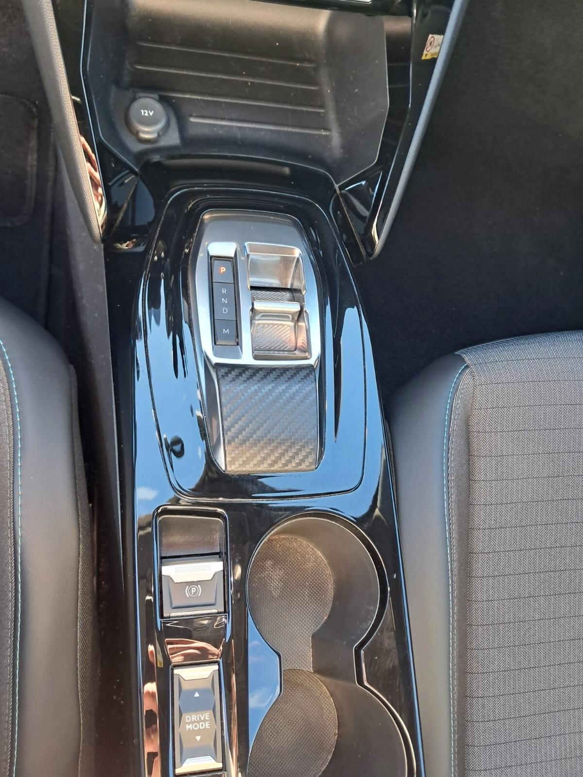 Peugeot 2008 BlueHDi 130 S&S EAT8 GT