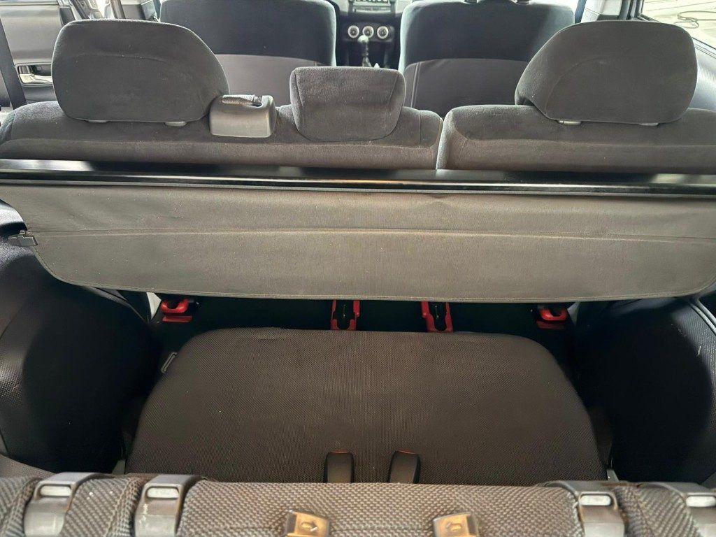 Mitsubishi Outlander 2.0 DI-D Instyle 7 p.ti DPF 7 POSTI