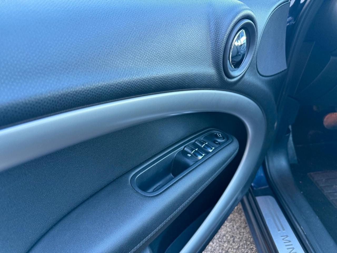 Mini Cooper Countryman 2.0 Diesel Cambio automatico Neopatentati