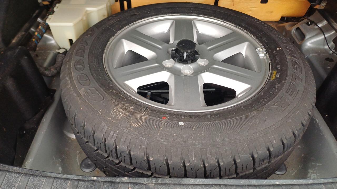 Land Rover Freelander 2.2 TD4 HSE SOLO 128000KM