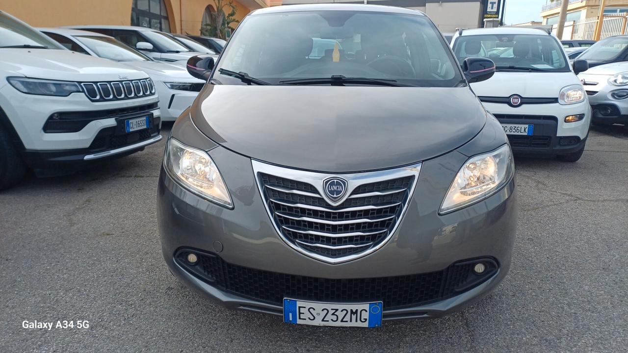 Lancia Ypsilon 1.2 69 CV 5 porte GPL Ecochic S Momodesign