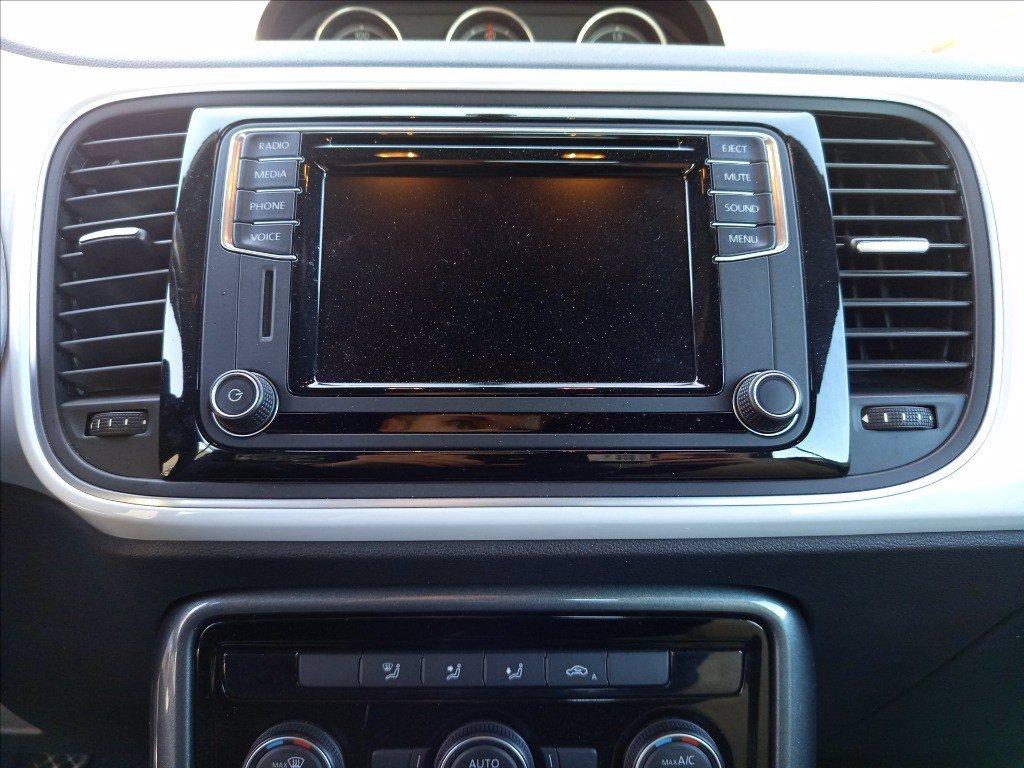 VOLKSWAGEN Maggiolino Cabrio 2.0 tdi Design 110cv del 2017
