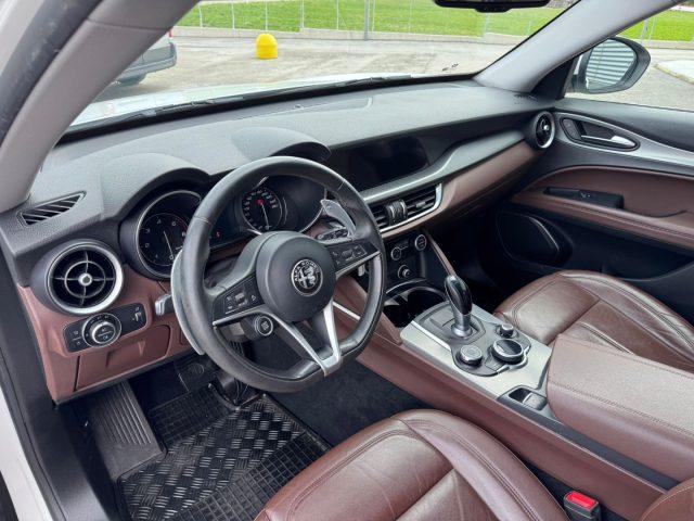 ALFA ROMEO Stelvio 2.2 Turbodiesel perla 210 CV AT8 Q4 Super 4x4 4WD