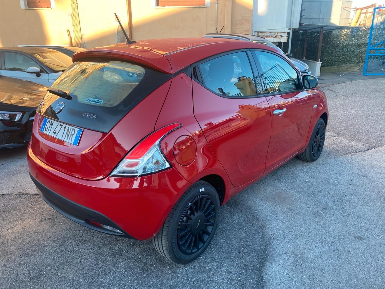 Lancia Ypsilon 1.0 FireFly 5 porte S&S Hybrid Ecochic UnYca