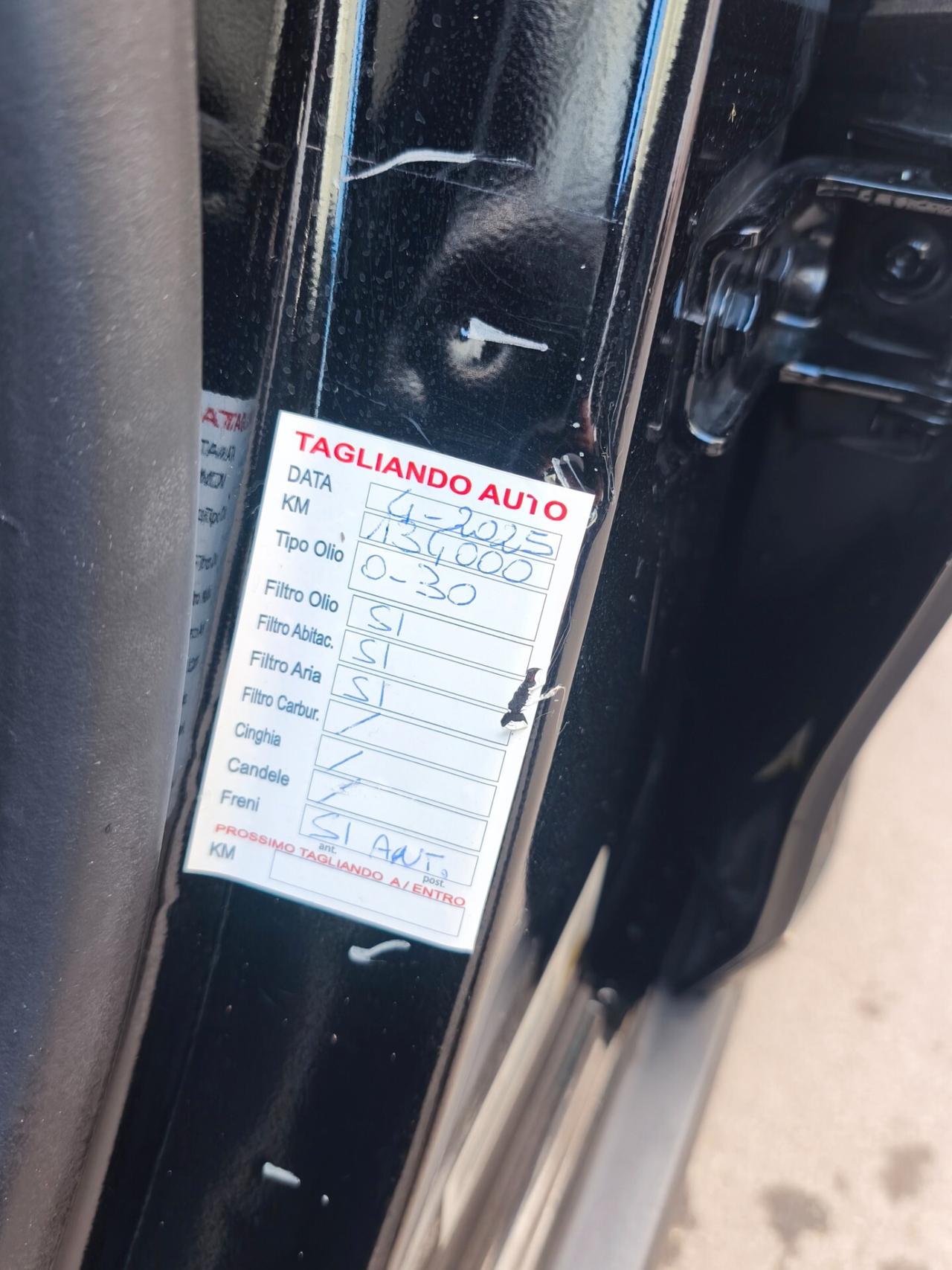 Peugeot 2008 1.6 e-HDi 92CV Stop&Start Allure