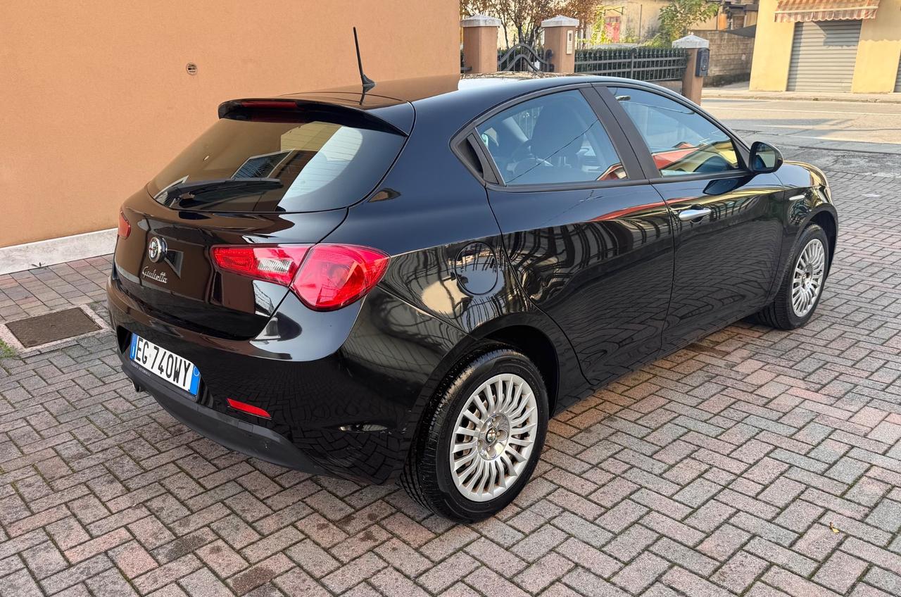 Alfa Romeo Giulietta 1.6 JTDm-2 105 CV Ok Neopatentati