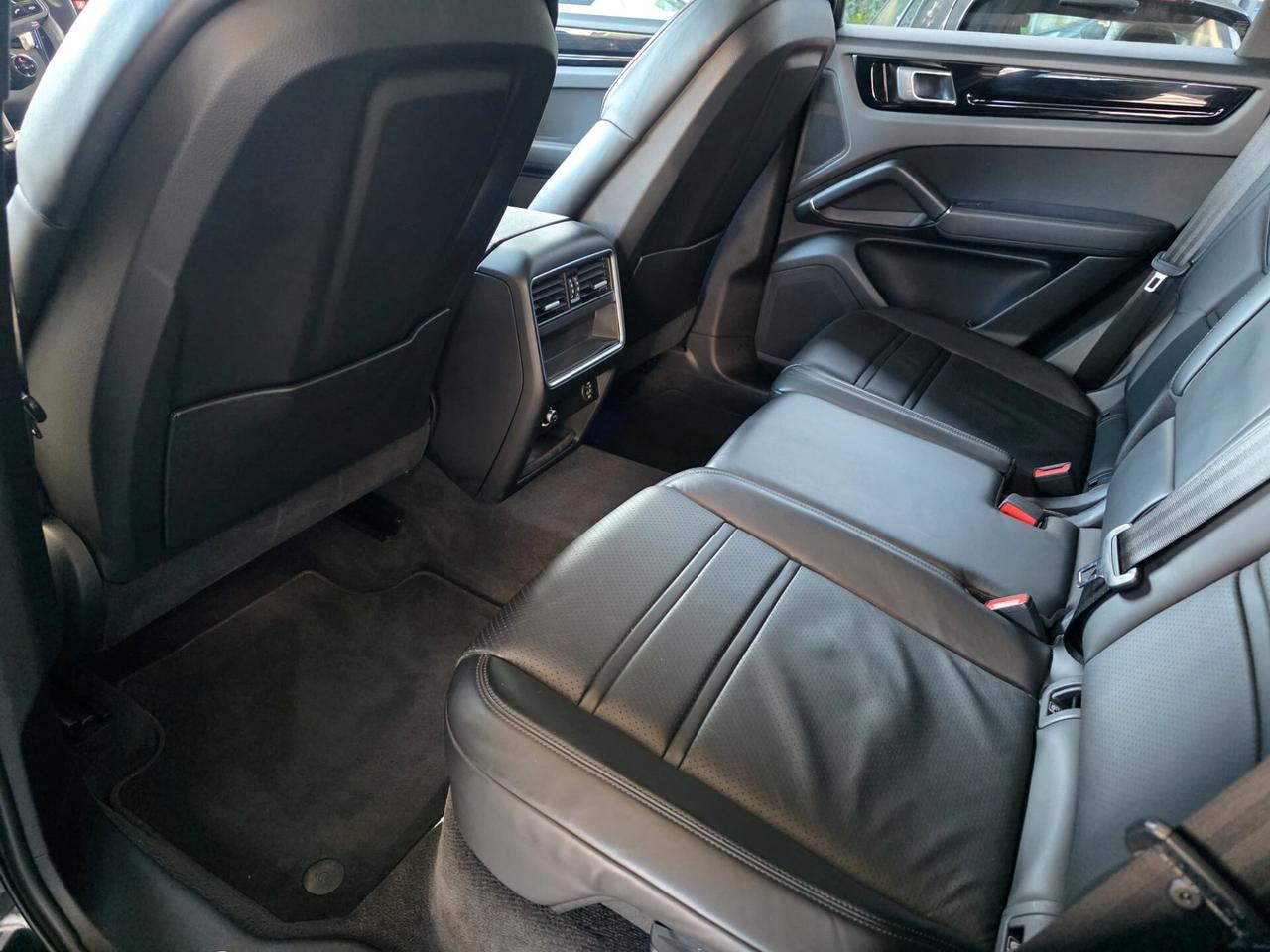 Porsche Cayenne 3.0 V6 Sport Chrono