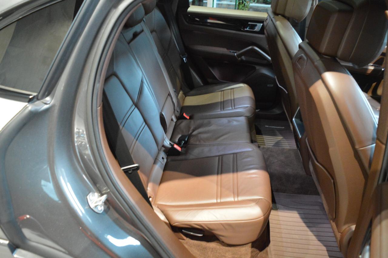 Porsche Cayenne Coupé 3.0 V6 E-Hybrid