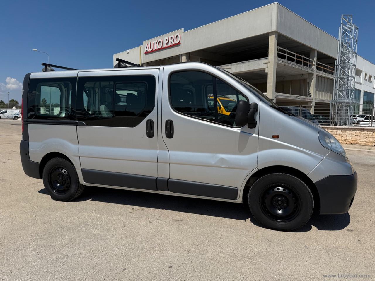 Vivaro 27 2.0 CDTI 120CV PC-TN-DC Furg.