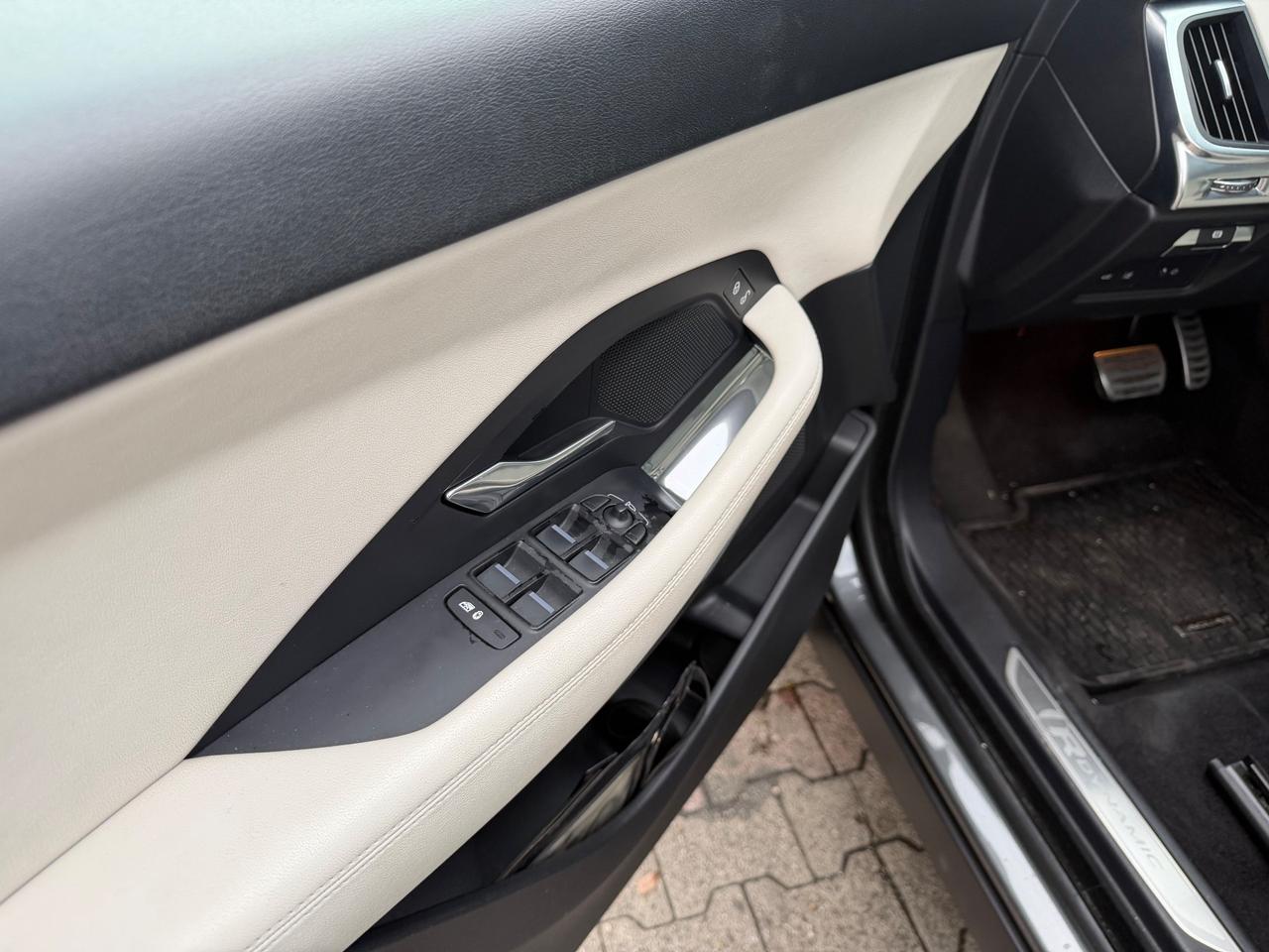 Jaguar E-Pace 2.0D 150 CV R-Dynamic S