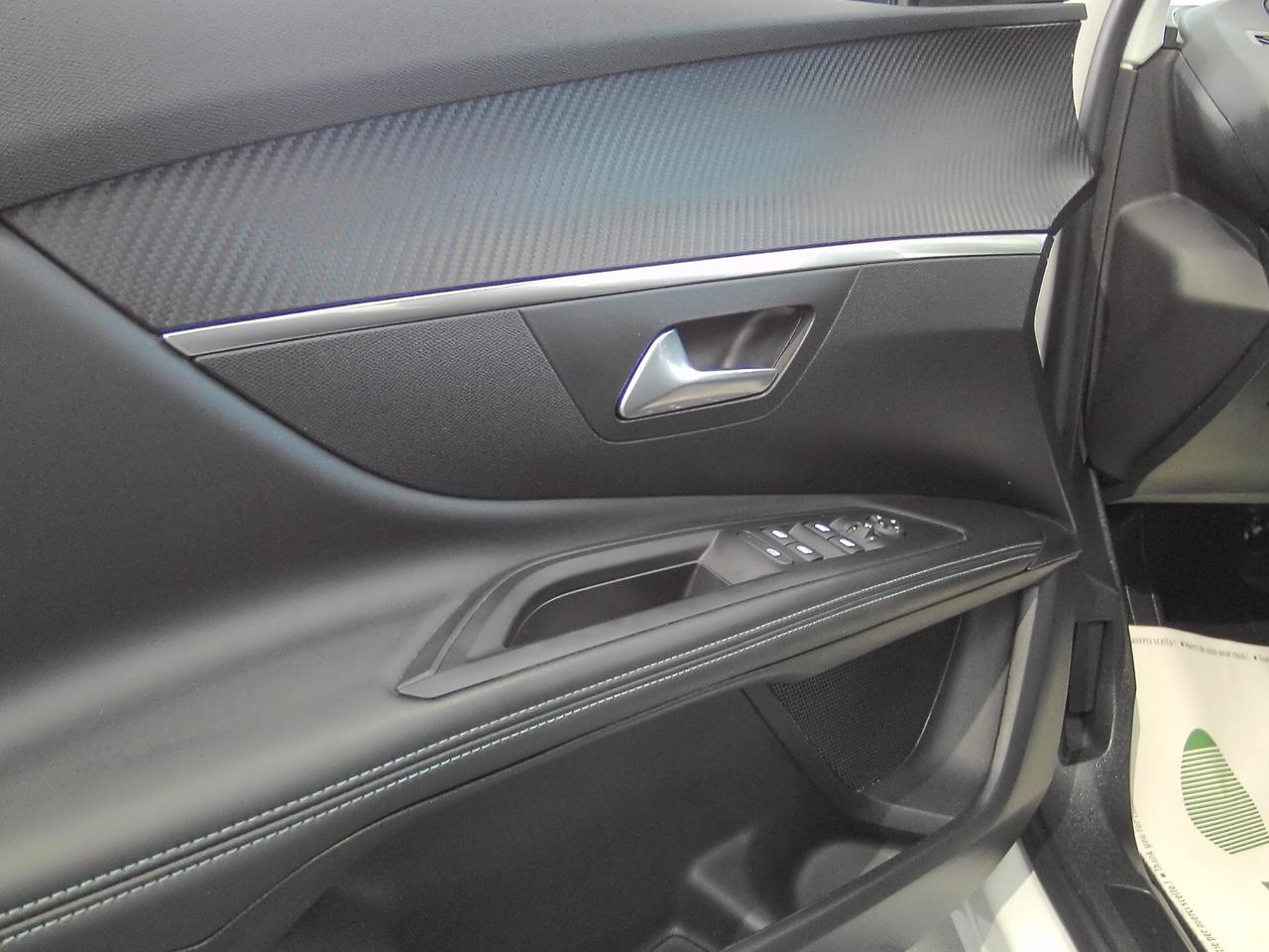 Peugeot 3008 BlueHDi 130 S&S EAT8 Allure Pack 2022