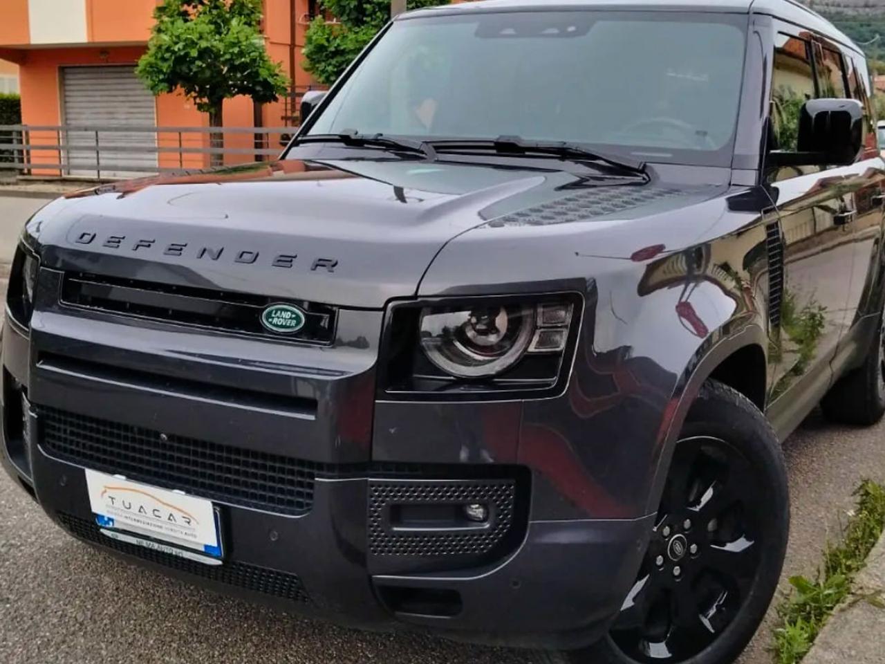 Land Rover Defender SE D 200 MHEV