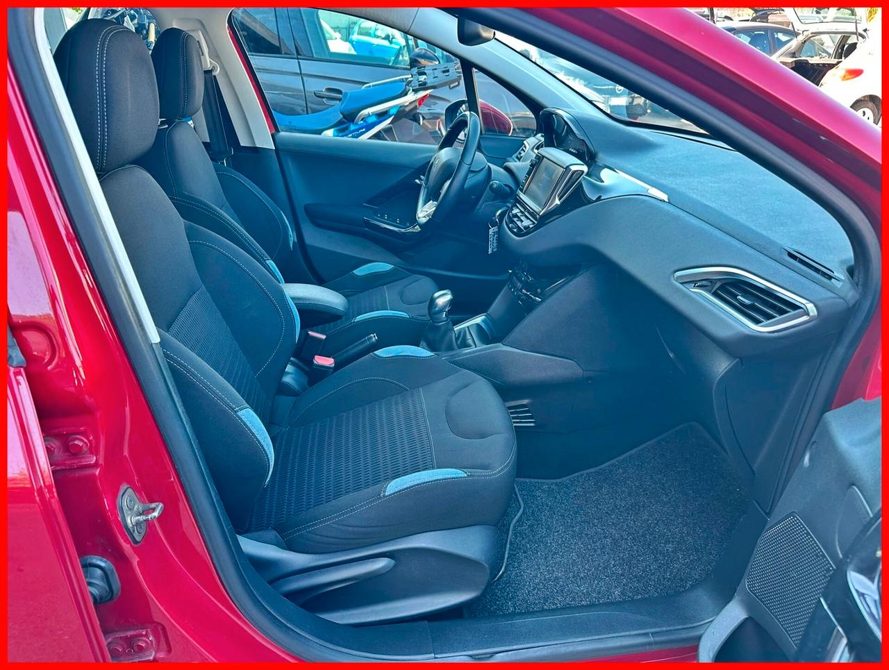 Peugeot 208 1.4 HDi 68 CV 5P. Allure CON 120MILA KM