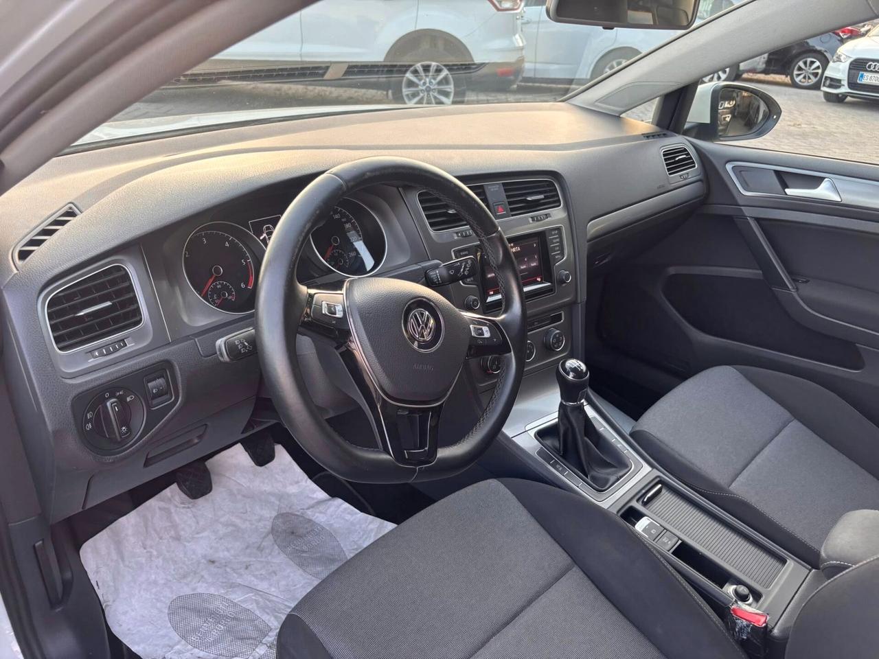 VOLKSWAGEN GOLF 7