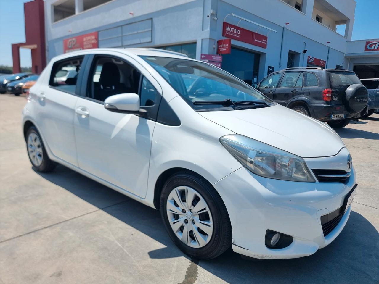 Toyota Yaris 1.4 D-4D 5 porte Lounge