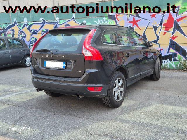 VOLVO XC60 D4 AWD Geartronic Kinetic