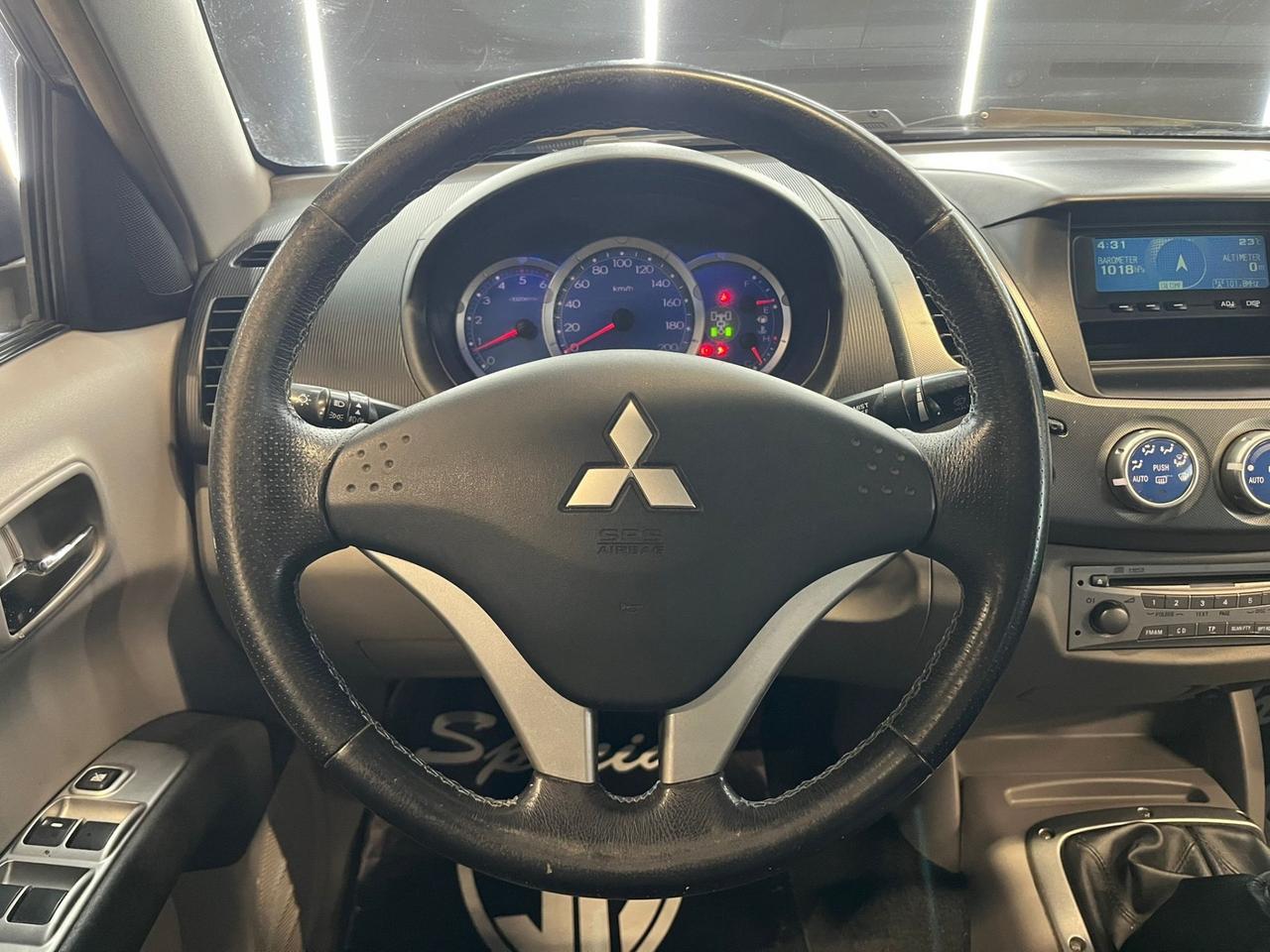 Mitsubishi L200 2.5 DI-D/136CV UNICO PROPRIETARIO Double Cab Intense