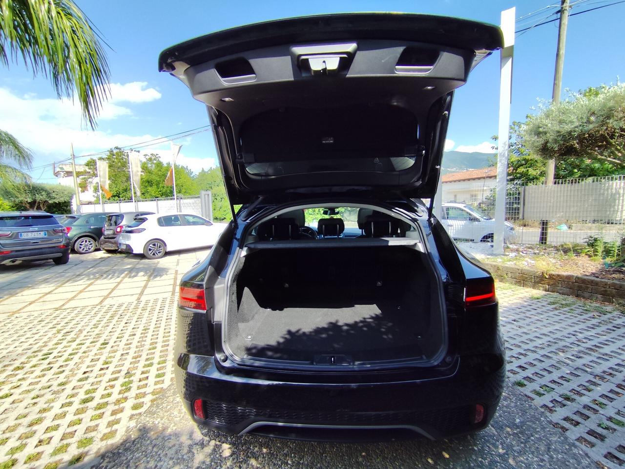 JAGUAR E-Pace (X540) E-Pace 2.0D 180 CV A...