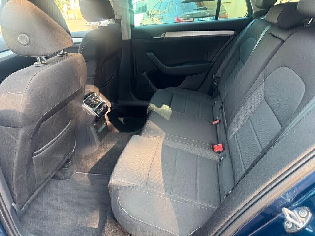 Skoda Superb 2018 2.0 TDI DSG WAGON SPORTLINE