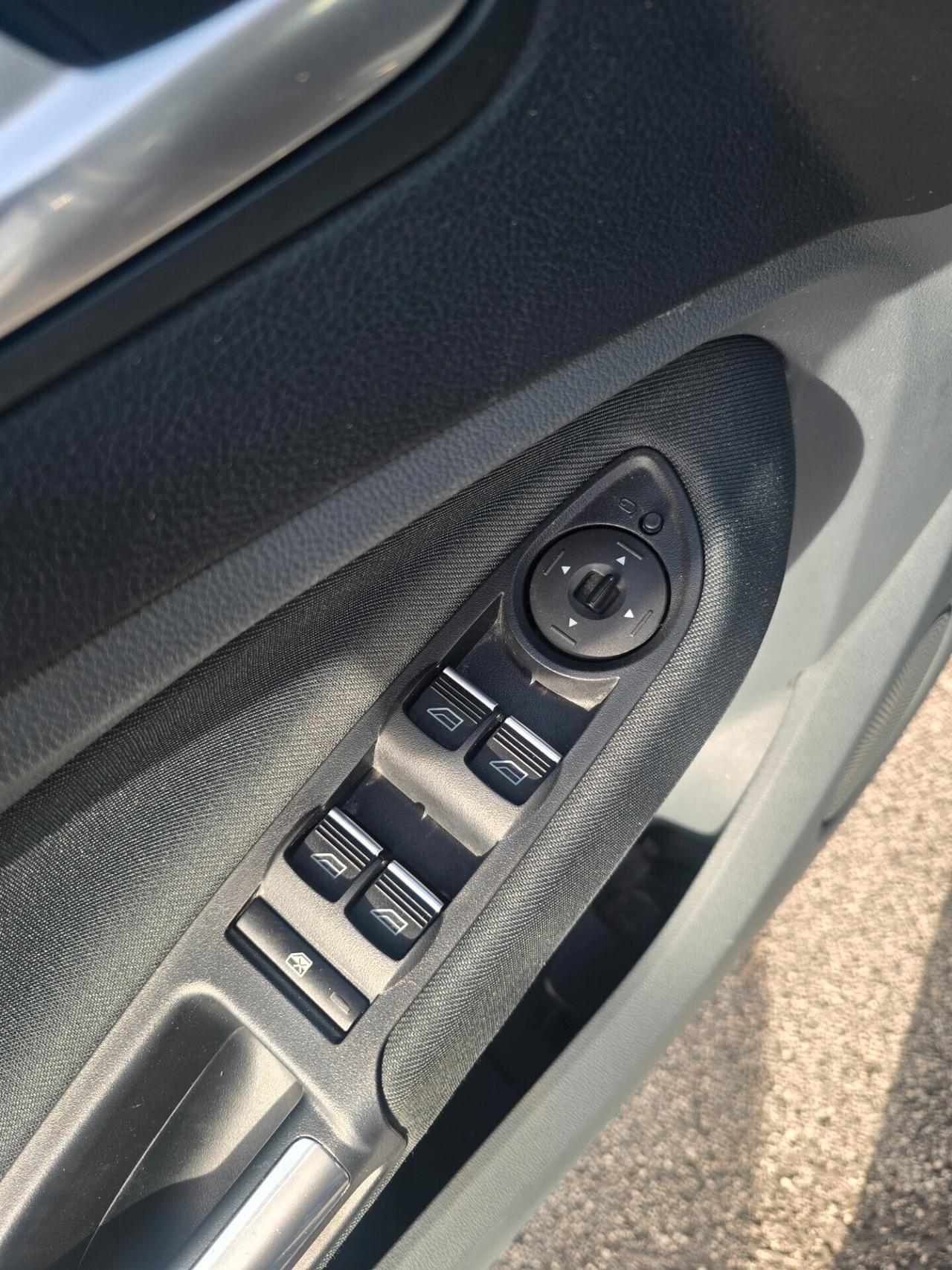 Ford C-Max 1.6 120CV GPL Plus