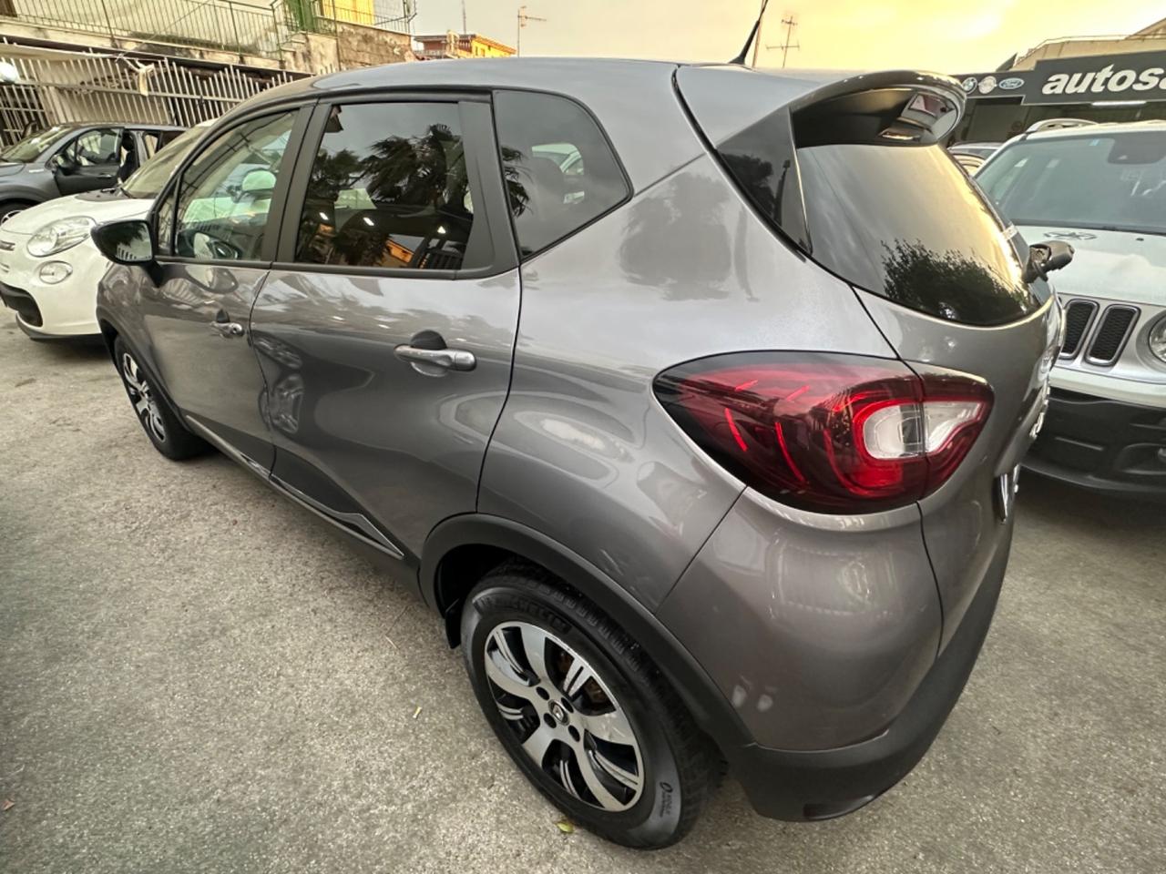Renault Captur dCi 8V 90 CV EDC Business 2019