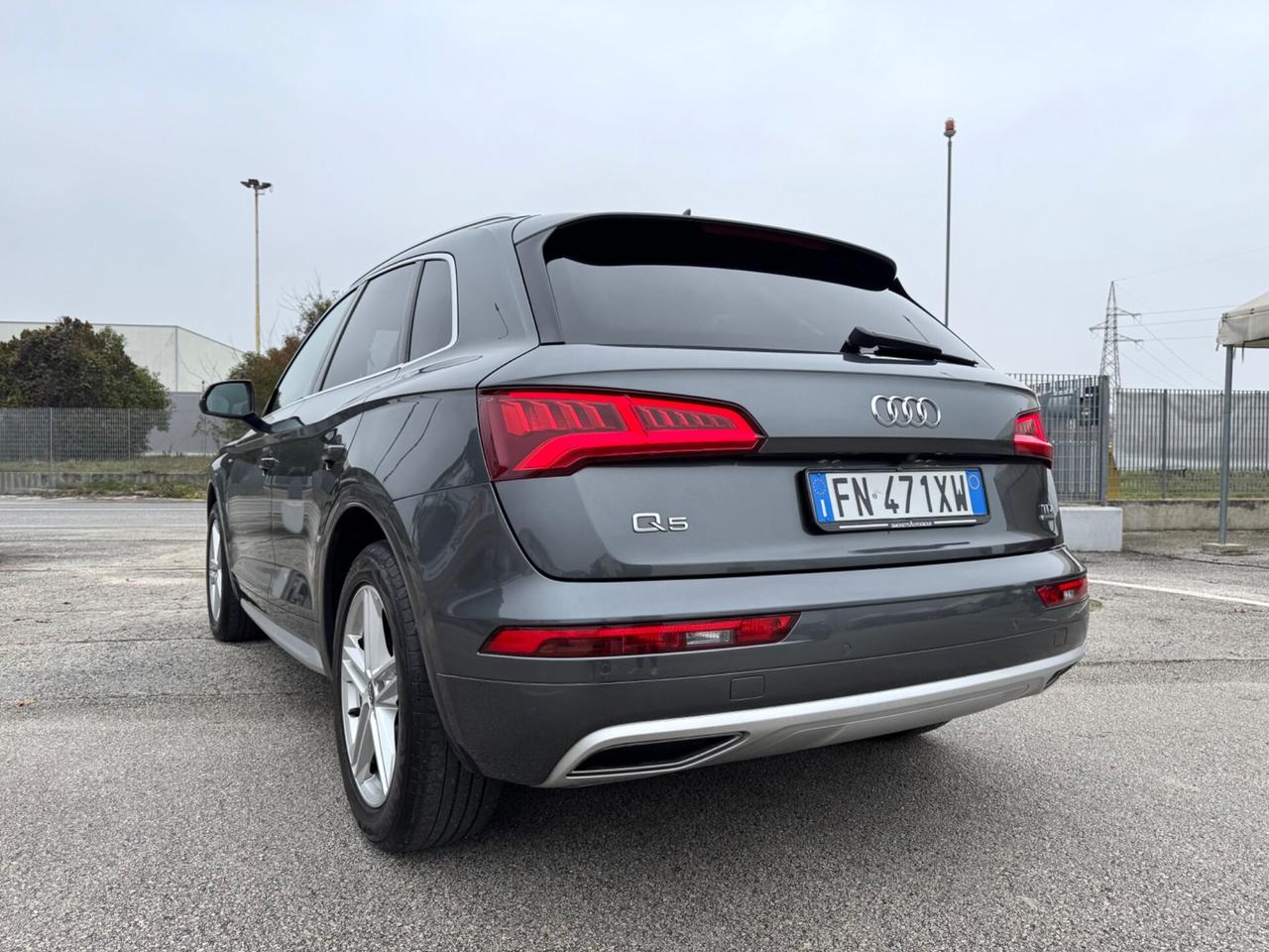AUDI Q5 2.0 Quattro S-LINE-Virtual Luci Ambient 19