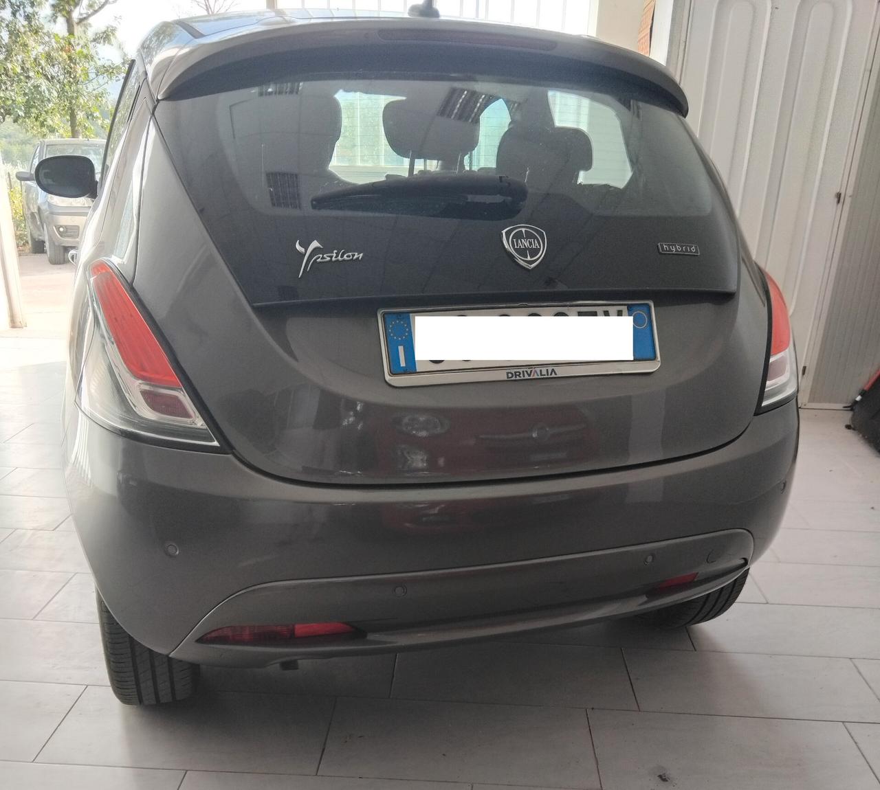 Lancia Ypsilon 1.0 FireFly 5 porte S&S Hybrid Ecochic Gold