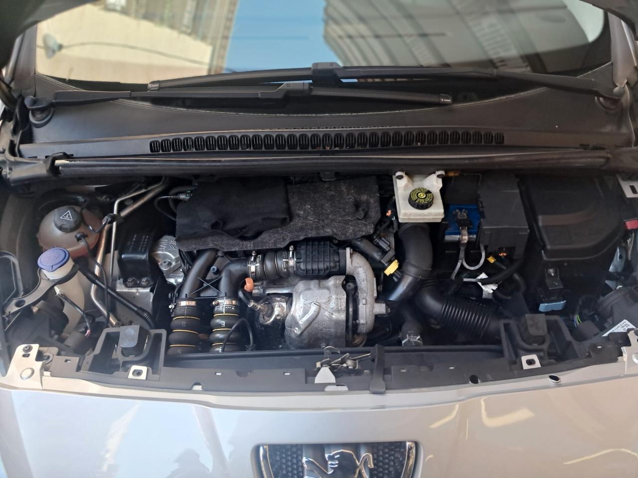 PEUGEOT 5008-7 POSTI-1.6 HDI 115CV-Km170000-Euro6990