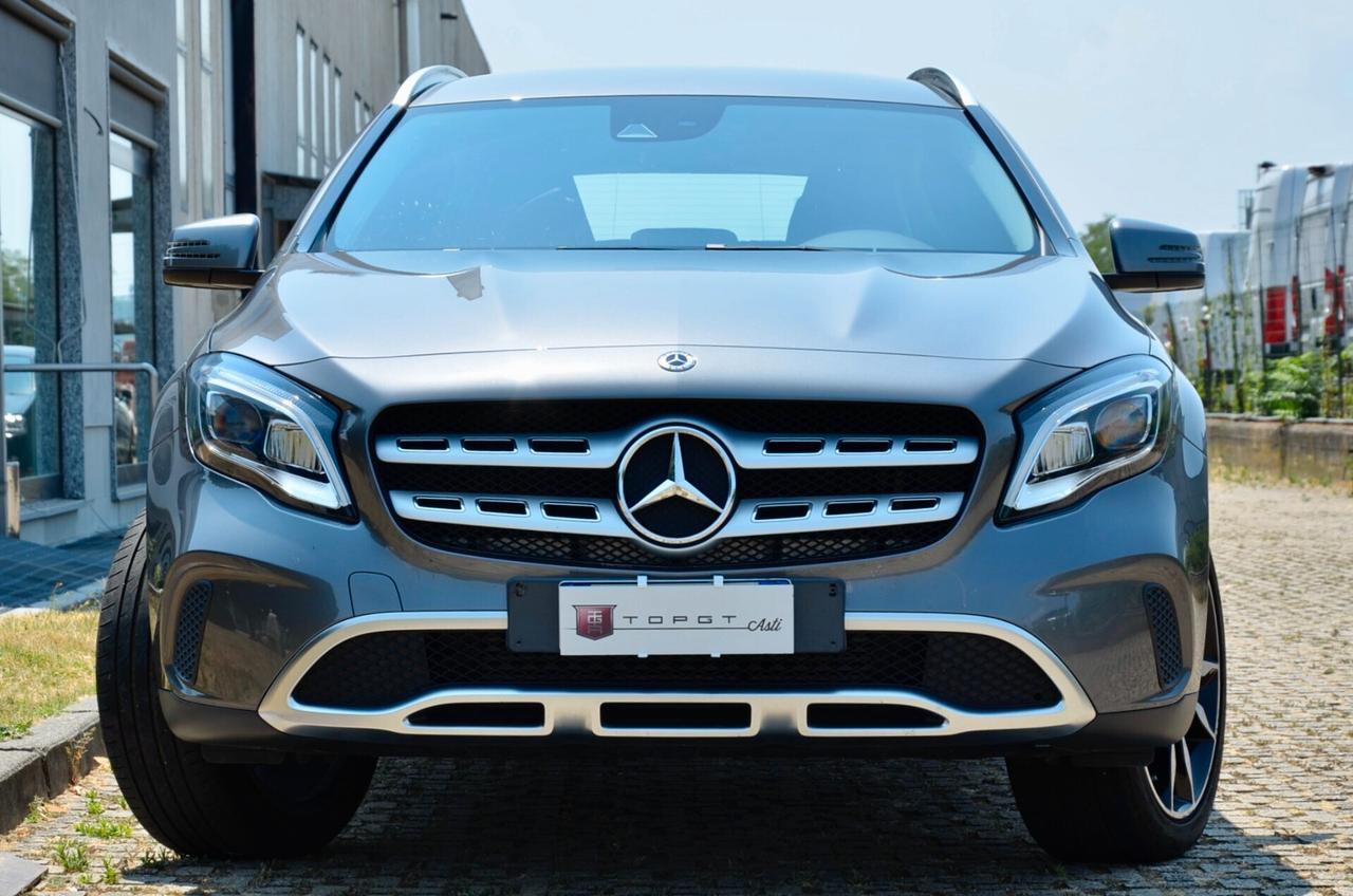MERCEDES-BENZ GLA 200 SPORT 156cv MANUALE, EURO 6B, UFF ITALIANA, FULL LED HIGH BEAM, RETROCAMERA, NAVI, 19", PERMUTE