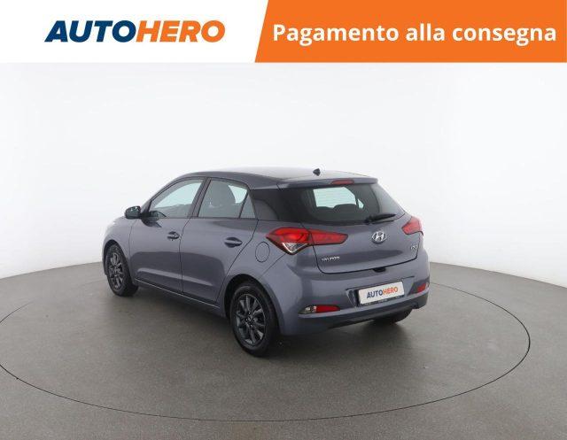 HYUNDAI i20 1.2 84 CV 5 porte Blackline