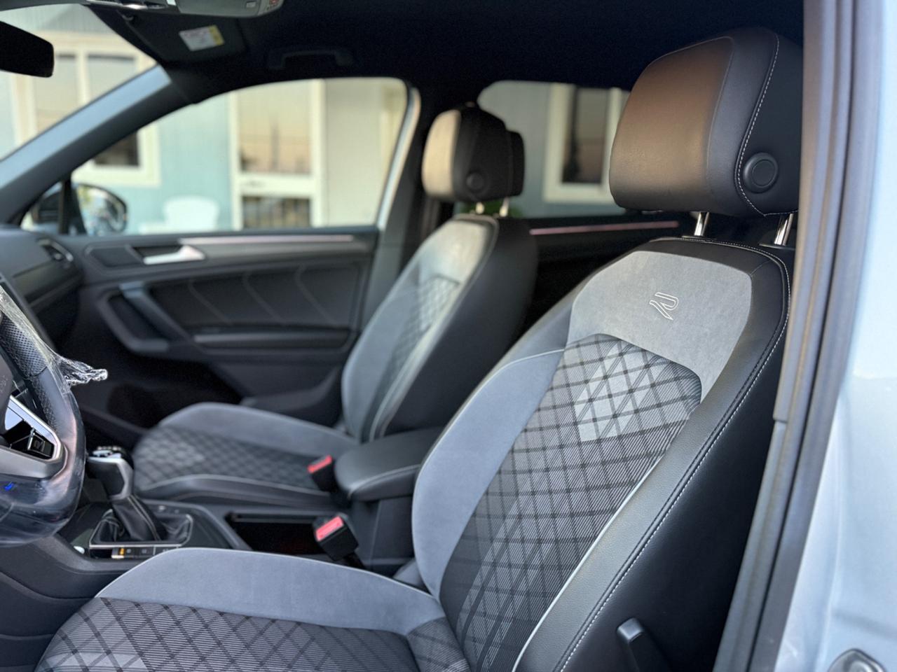 Tiguan R Line IVA UNI PRO PERFETTA NUOVA