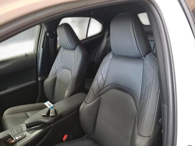 LEXUS UX 300E UX HYBRID F-DESIGN 4WD MY24 AUTO SUV