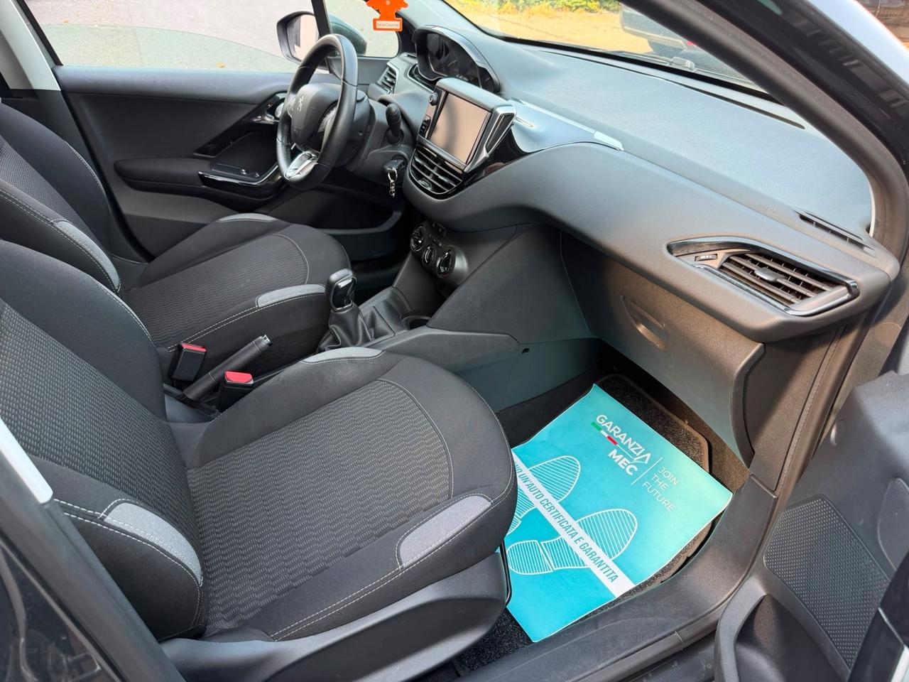 Peugeot 208 PureTech 82 5 porte Allure