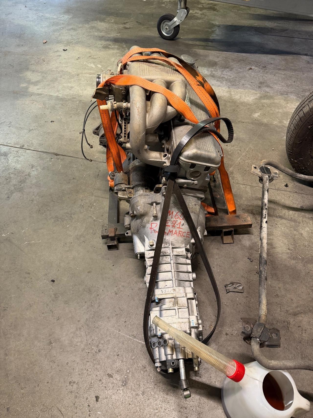 Bmw 318i 1981 ASI anche motore 323i