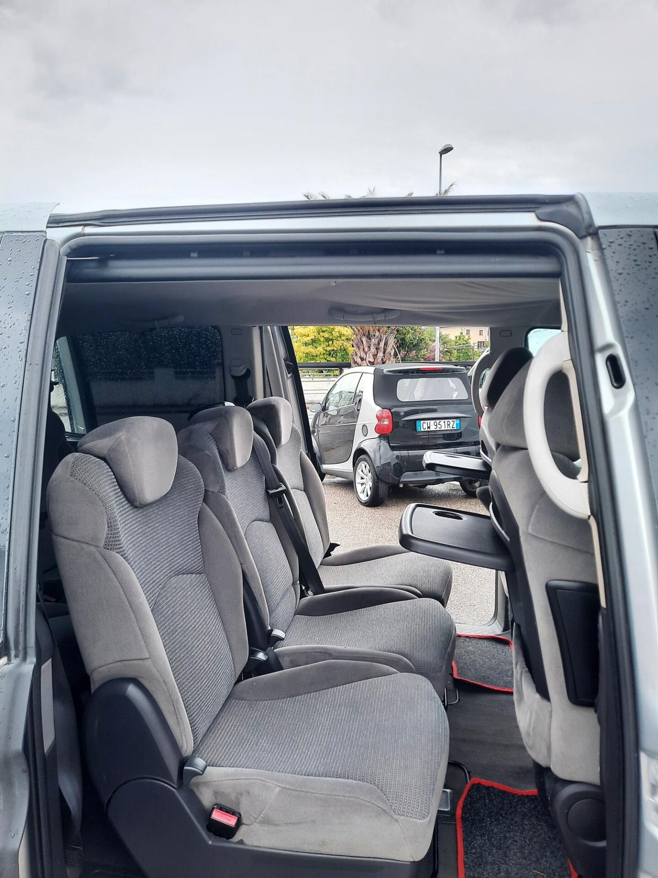 Peugeot 807 2.0 HDi FAP SV 7 POSTI