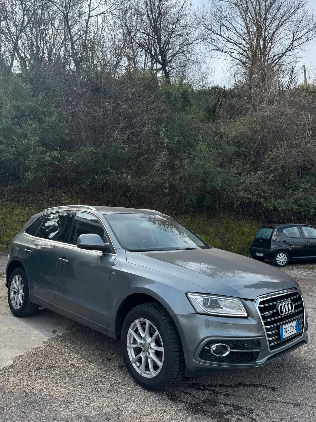 audi Q5 3.0 v6 245cv gancio traino
