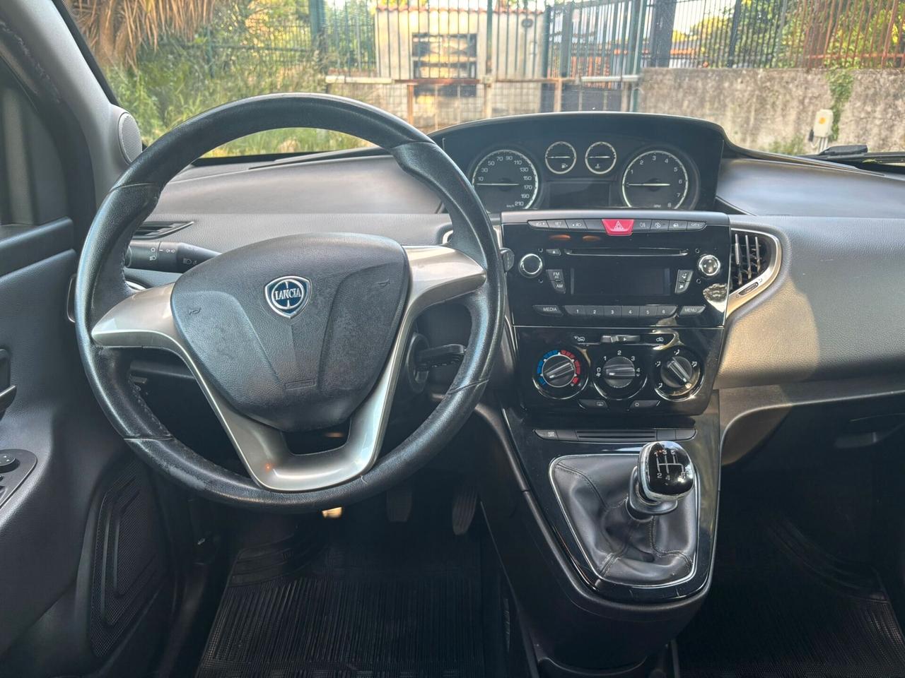 LANCIA YPSILON 1.2 GPL SILVER - 2014