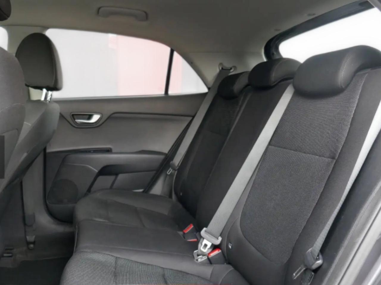 Kia Rio 1.4 CRDi 90CV 5 porte Cool Perfetta Ok Neopatentati