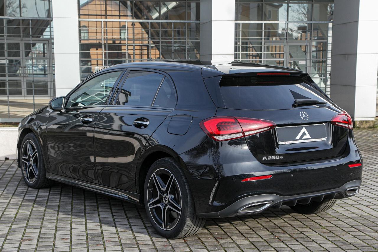 Mercedes-benz A 250e AMG Night Plug-in Hybrid