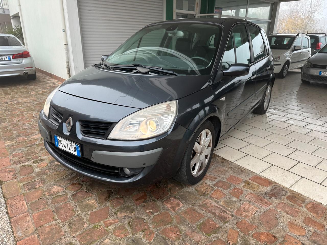 Renault Scenic 1.9 dCi/130CV (12 RATE)