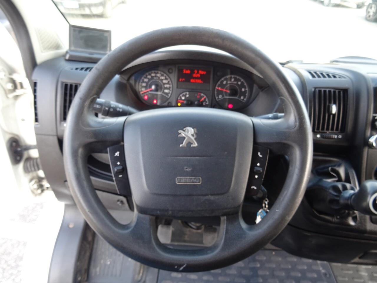 Peugeot Boxer 330 2.0 BlueHDi PM-TN