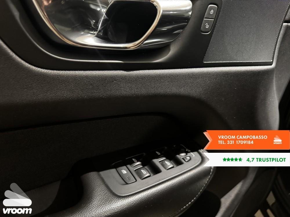 VOLVO XC60 (2017-->) XC60 B4 (d) Geartronic Ins...