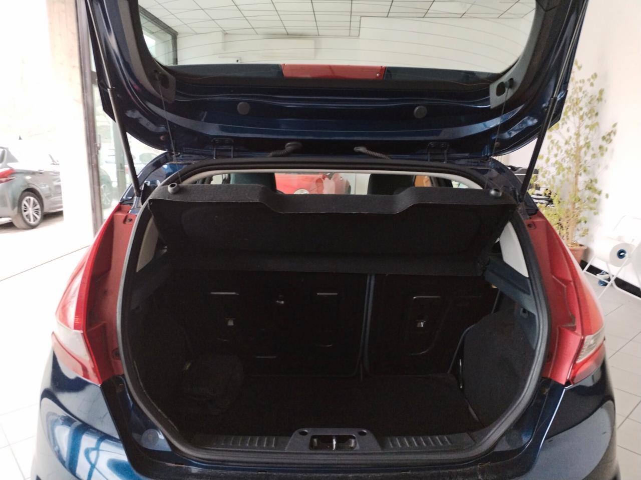 Ford Fiesta 1.4 3 porte Bz.- GPL Titanium