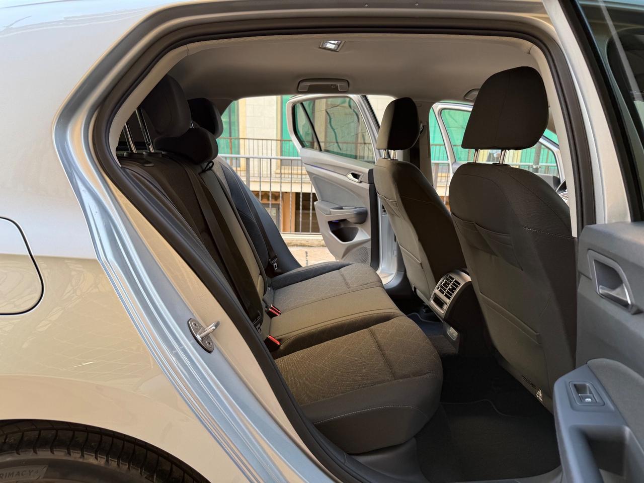 Volkswagen Golf 2.0 TDI 150 CV DSG SCR Style