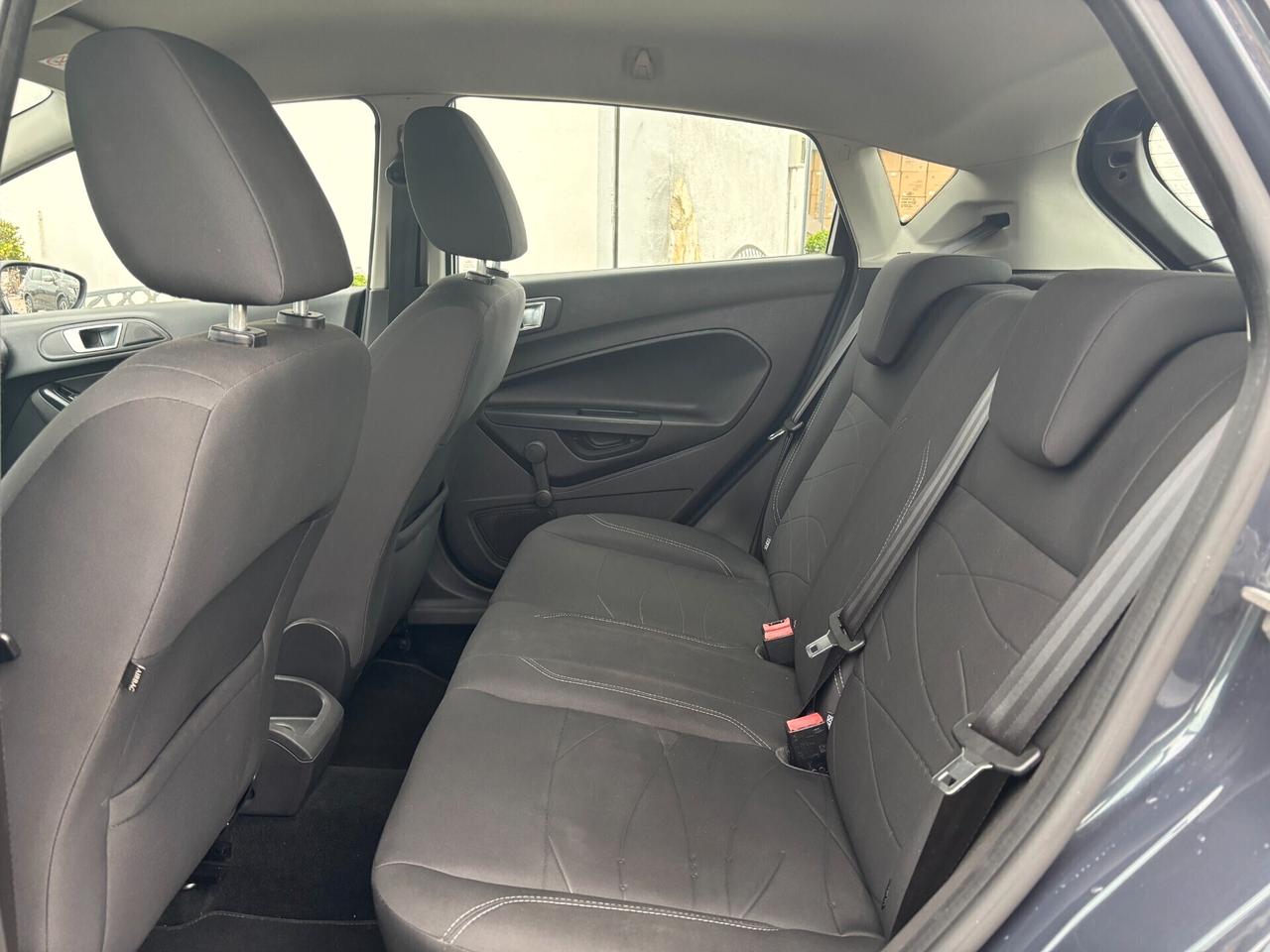 Ford Fiesta 1.5 TDCi 75CV 5 porte Titanium