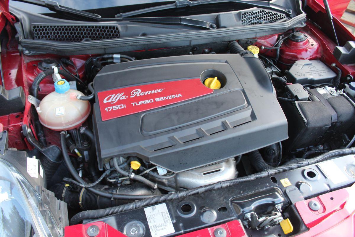 ALFA ROMEO - Giulietta - 1750 Turbo TCT Veloce