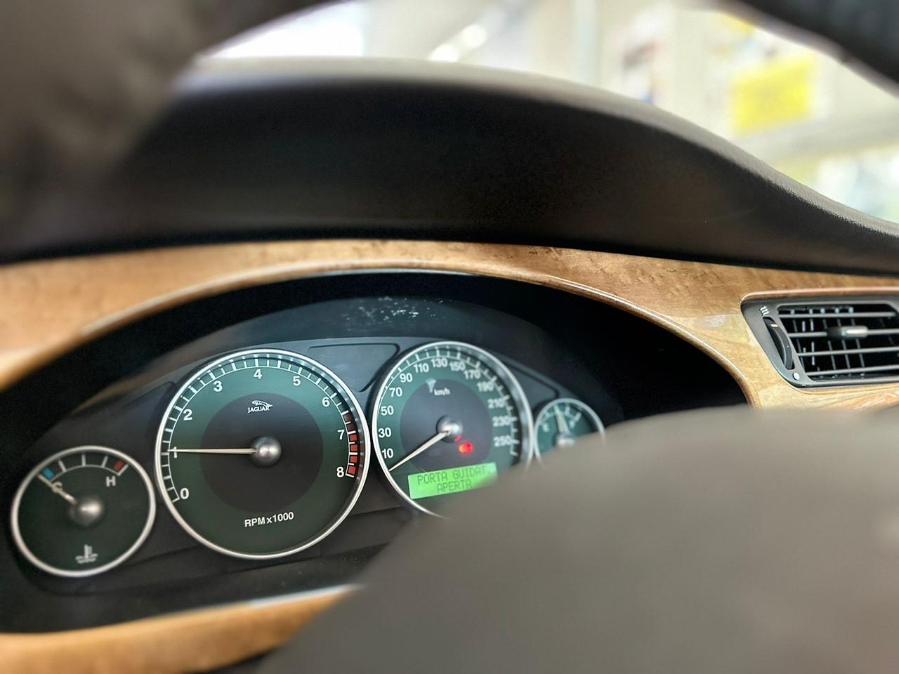 Jaguar X-Type 2.5 V6 24V cat Executive